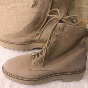 Paul Green Joan Lug studded leather lace boots size 9 US